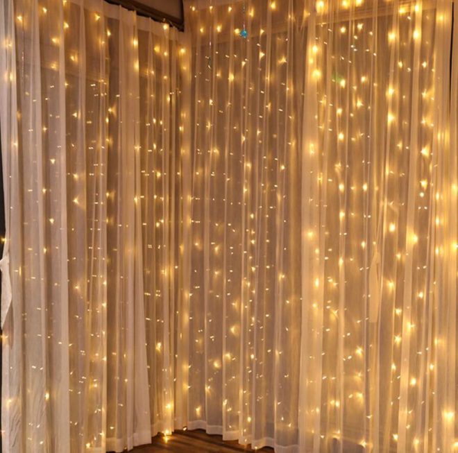 Curtain light